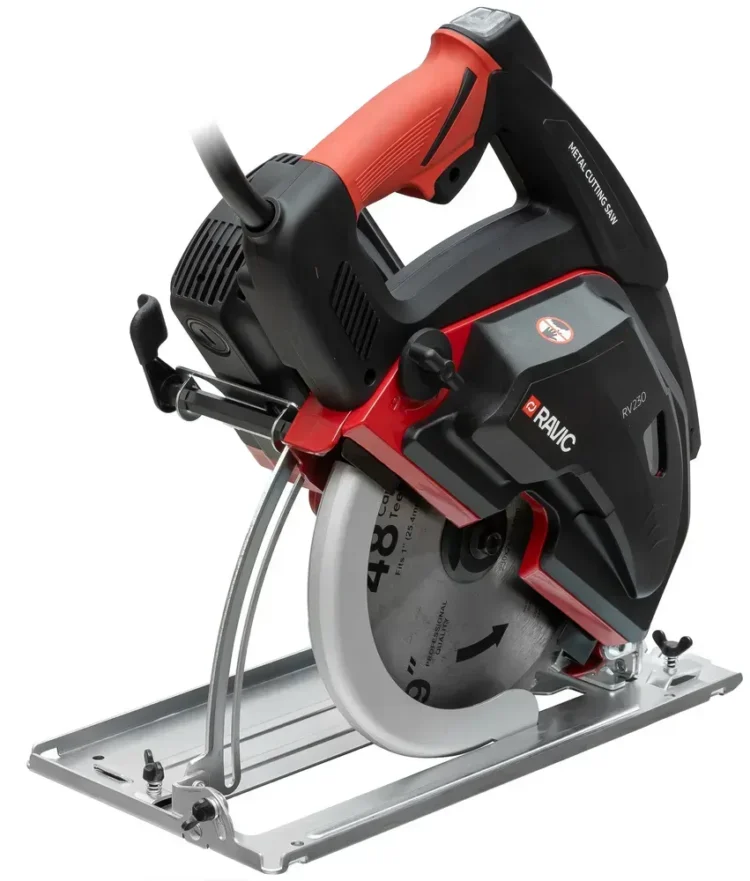  Пила дисковая Ravic RV-230 в комплекте с пильным диском